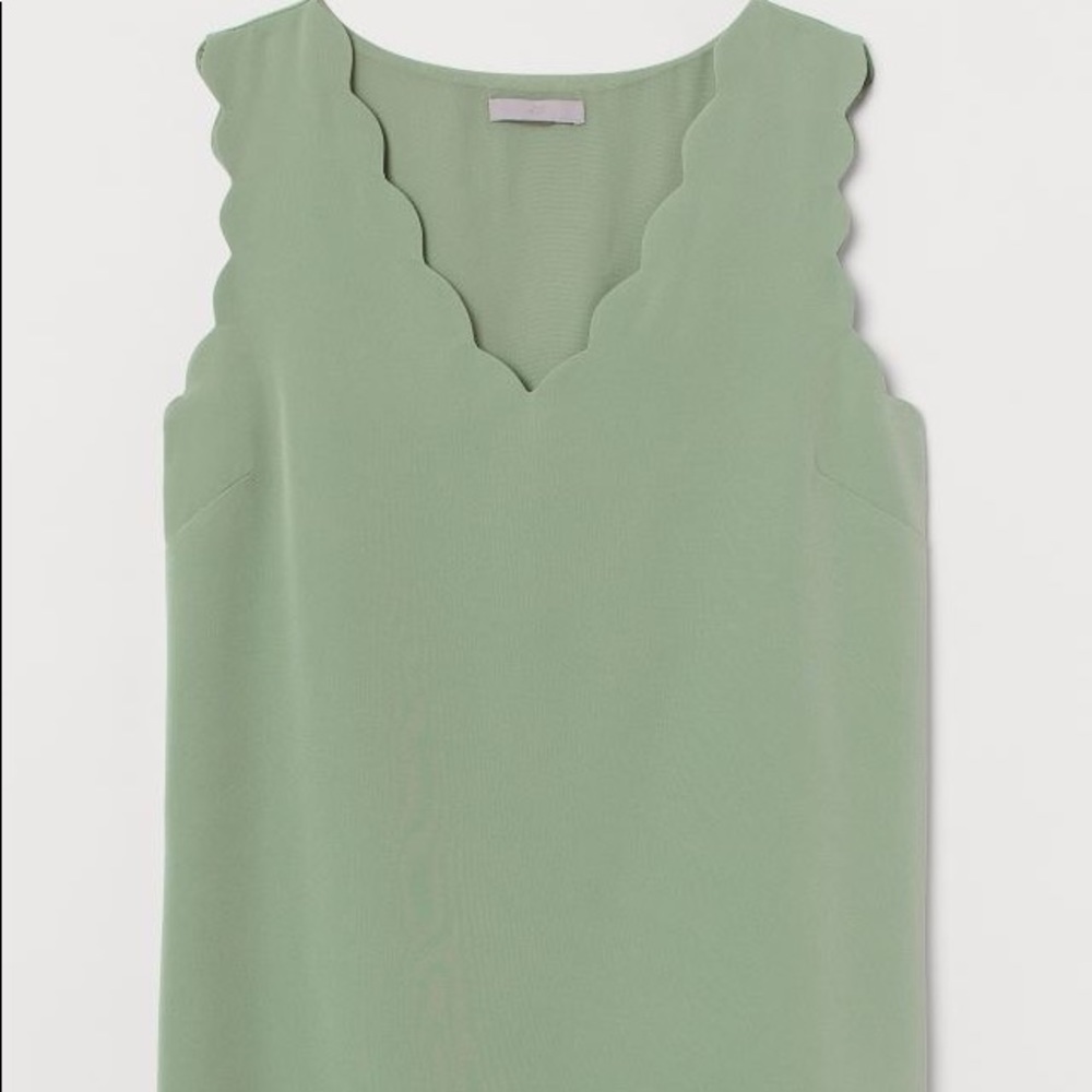 H&M Sage Green Sleeveless Scallop Blouse